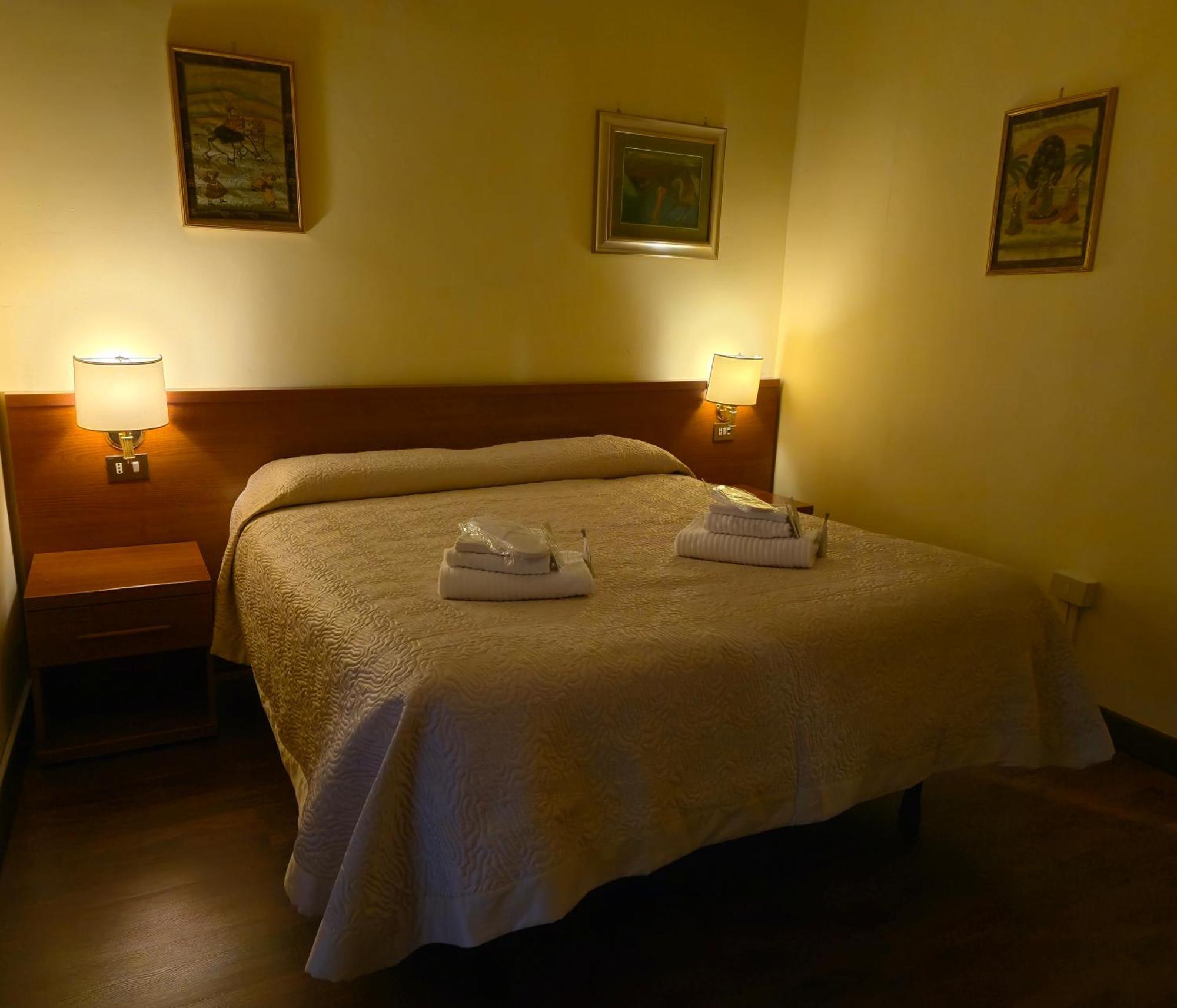 Hotel Azzurra Rome Exterior photo